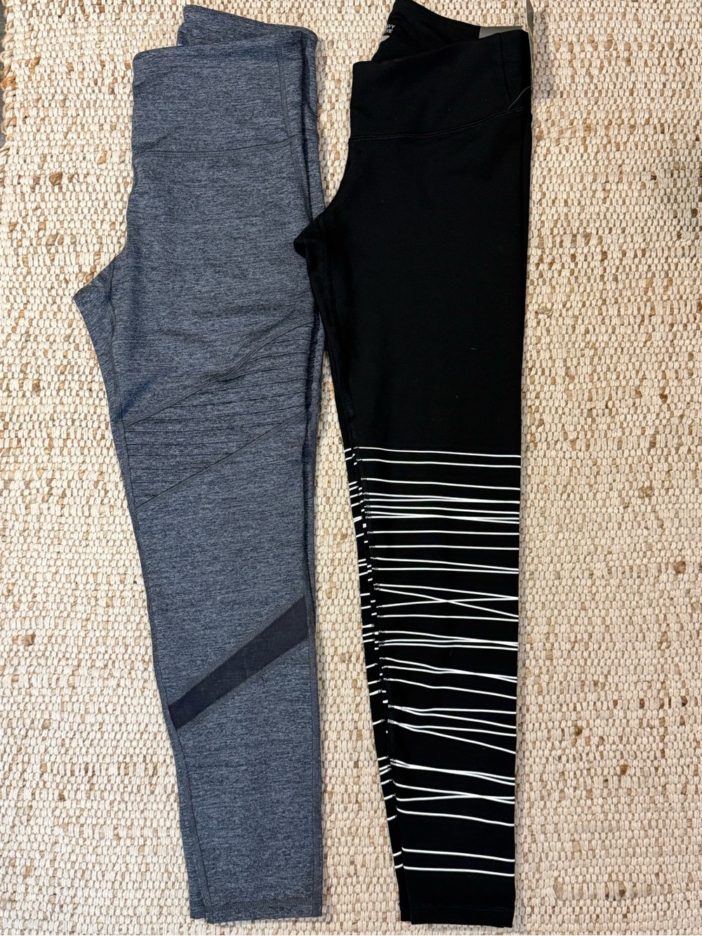 Old Navy Black & Heather Gray Women’s Active Leggings Set